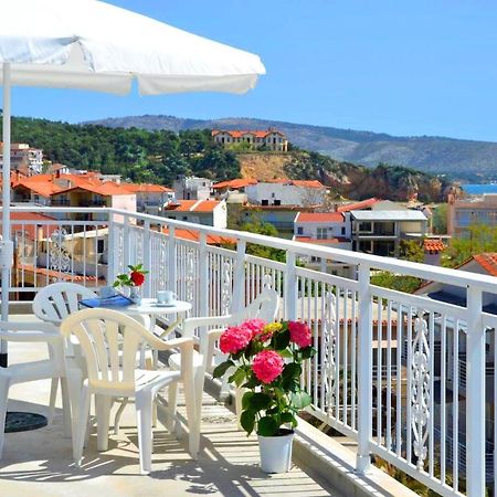לימנריה Hotel Triada מראה חיצוני תמונה