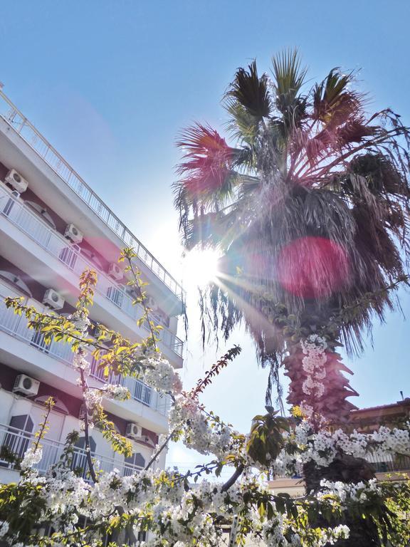 לימנריה Hotel Triada מראה חיצוני תמונה