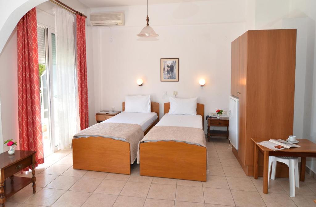 לימנריה Hotel Triada מראה חיצוני תמונה