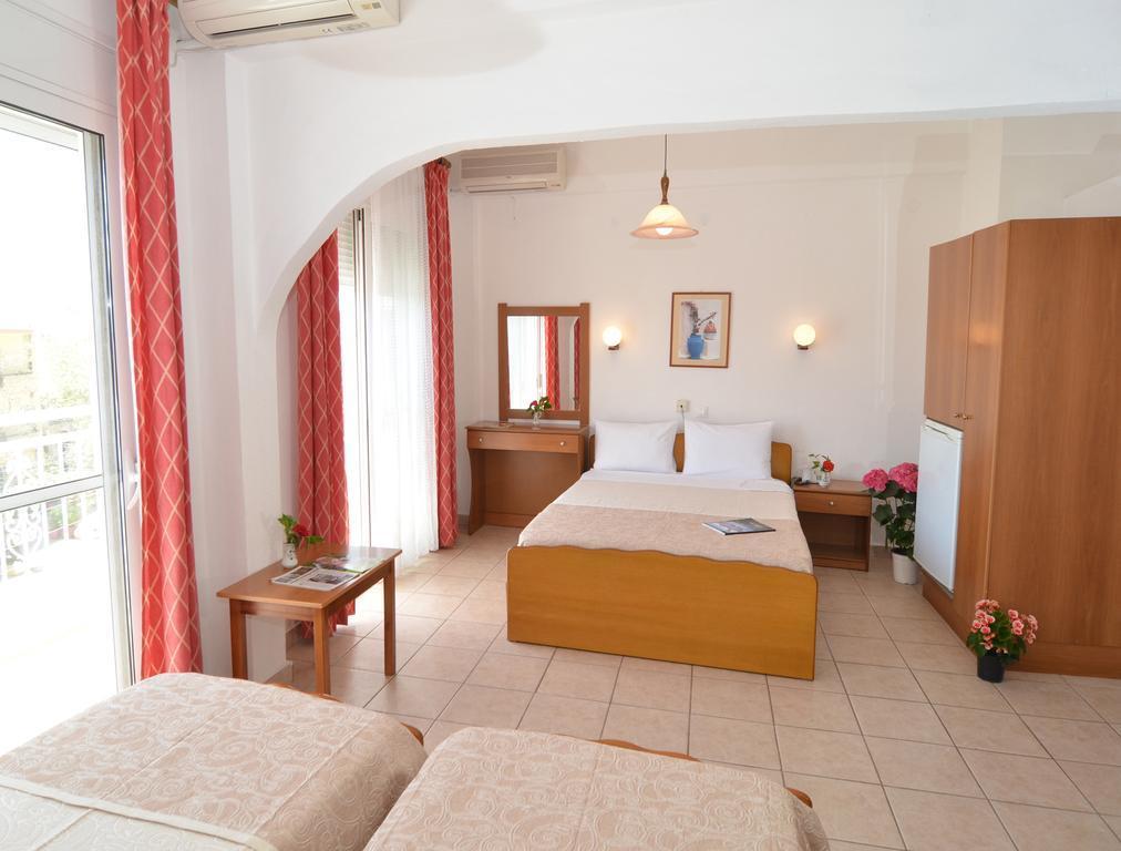 לימנריה Hotel Triada חדר תמונה