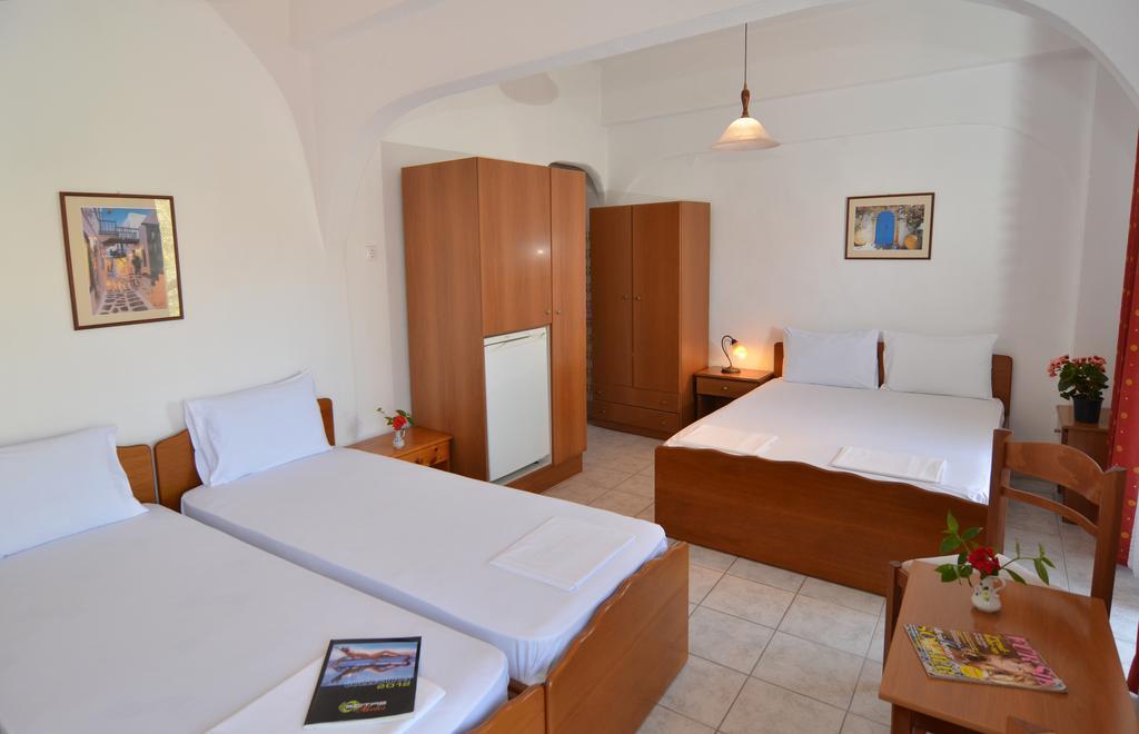 לימנריה Hotel Triada חדר תמונה